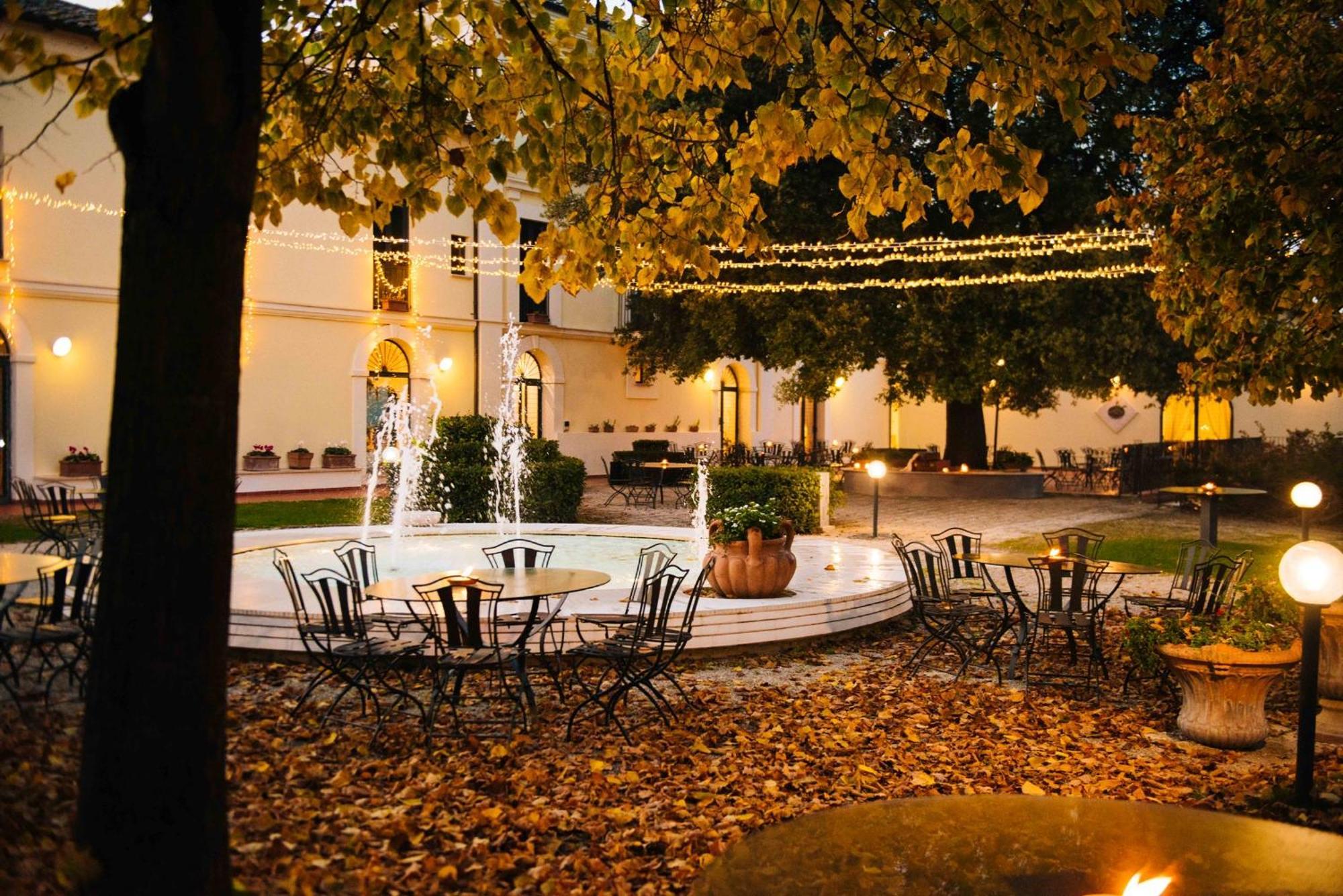 Hotel Casale Delle Arti Mosciano SantʼAngelo Exterior foto